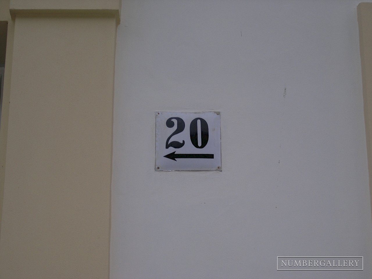 Hausnummer in Potsdam