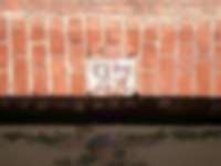 Türsturz über Blumenmuster