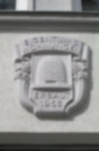 Baujahr unter dem Bienenstock