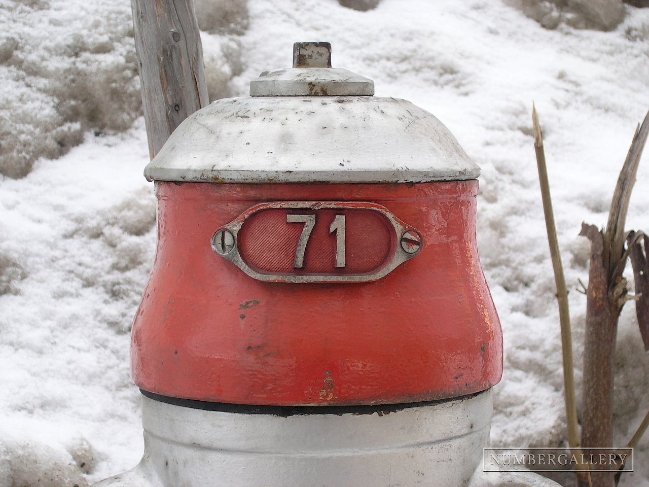 Hydrant im Winter