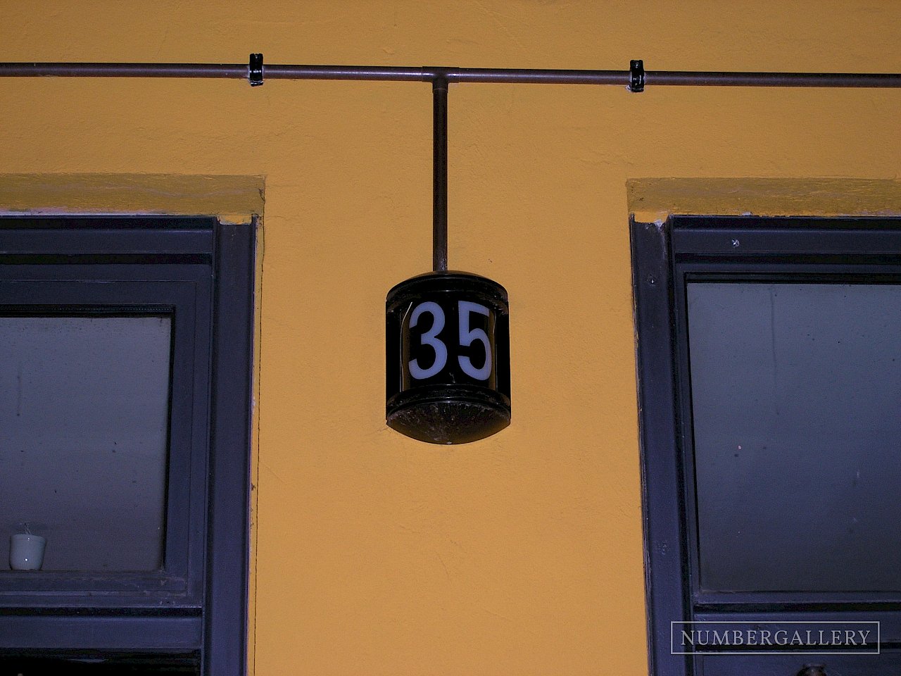 Beleuchtete 35 in Berlin