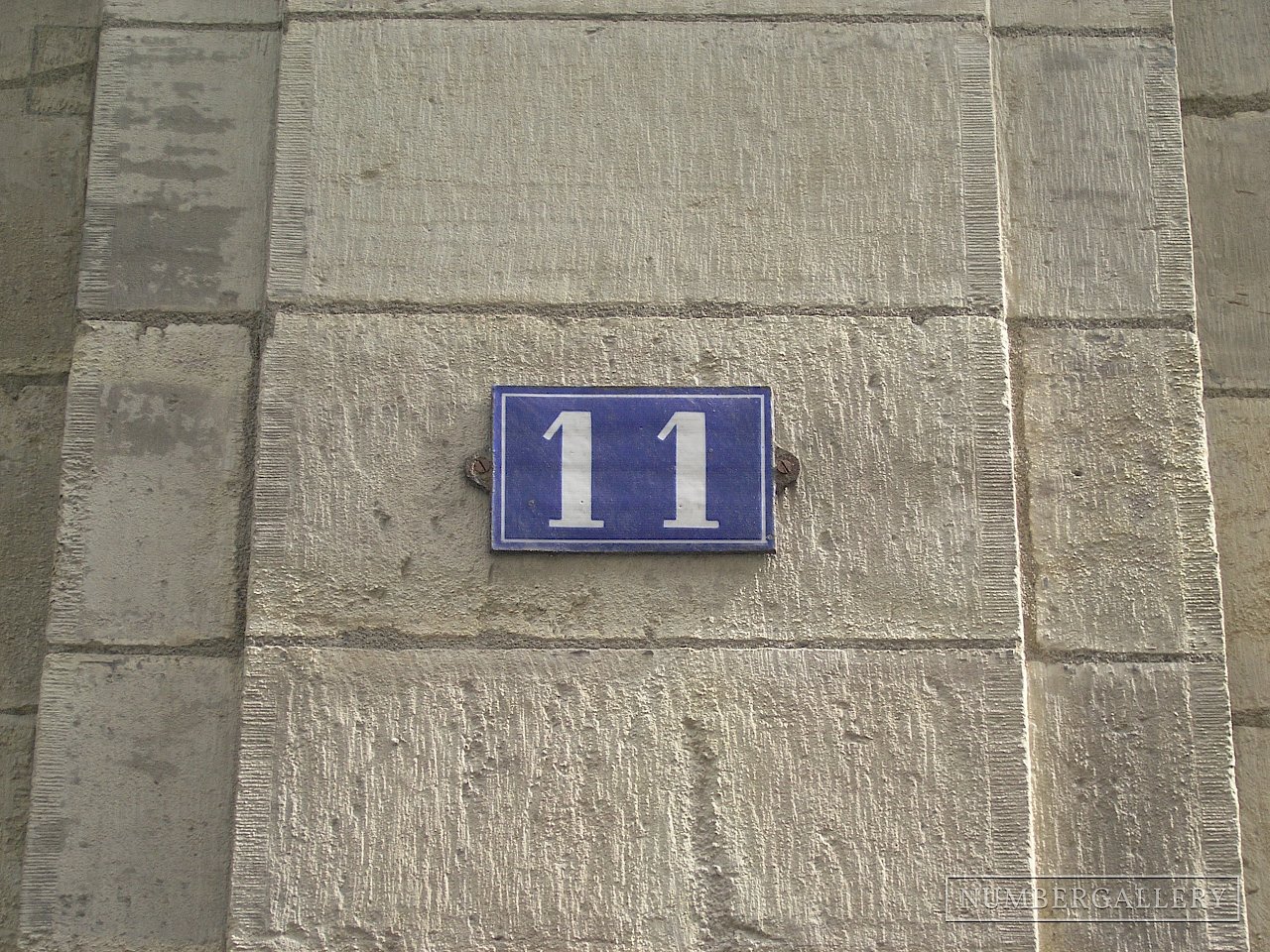 Breite Hausnummer in Genf