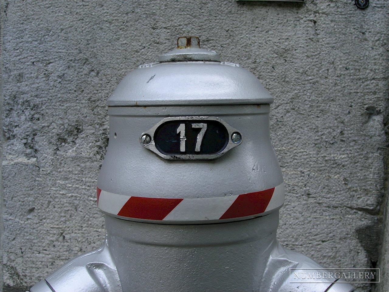 Hydrant mit Absperrband