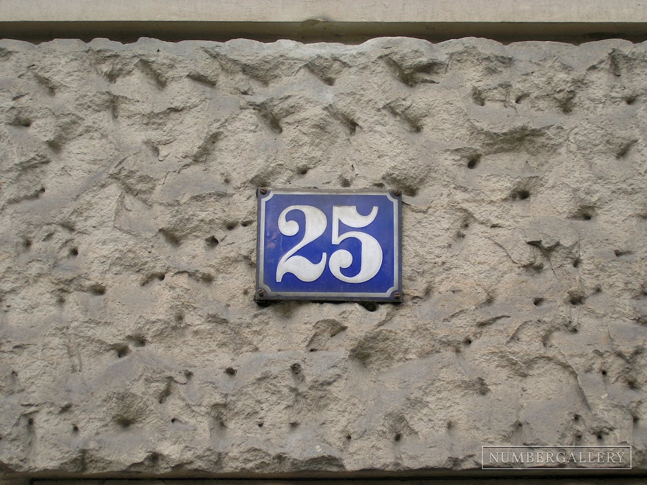 Hausnummer in Pirna