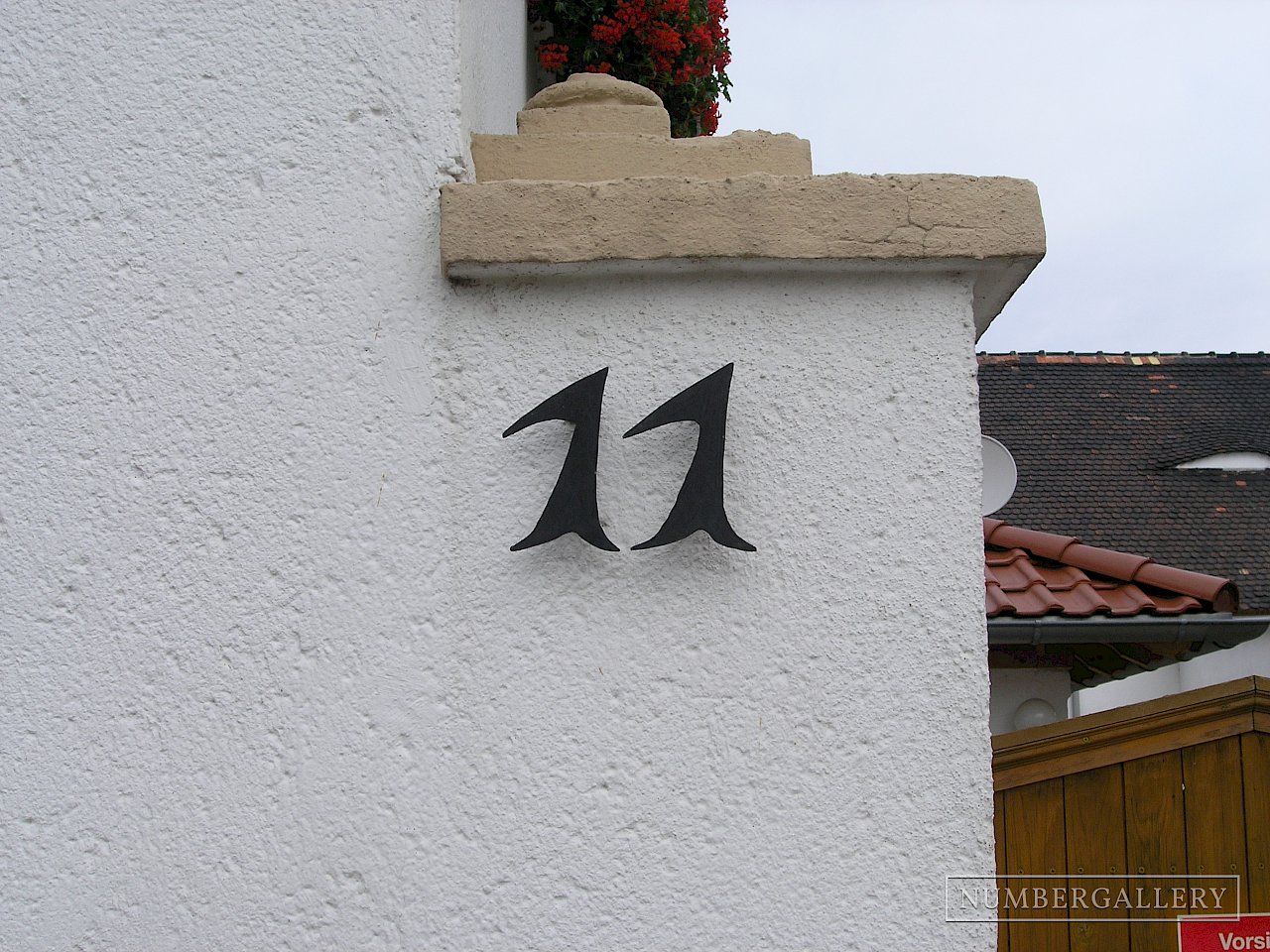 11 auf Mauer-Vorbau