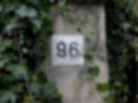 Efeu-Hausnummer in Bern