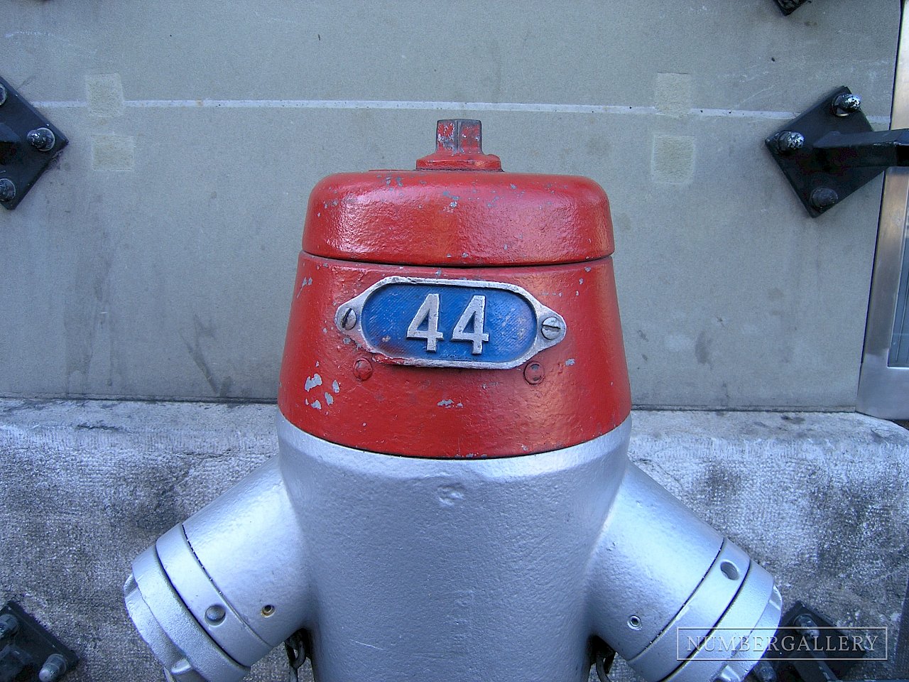 Hydrant in Bern - klein