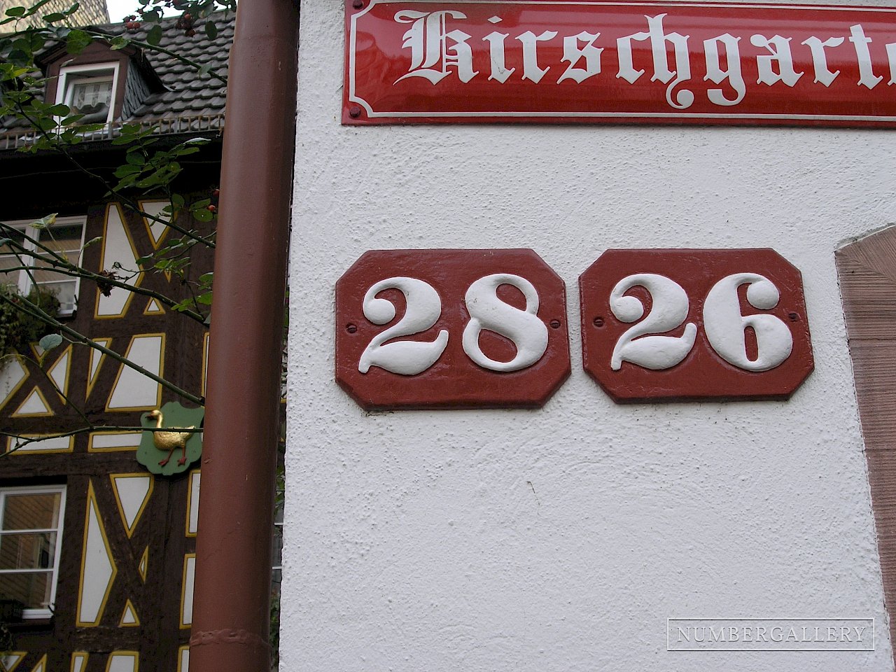 Doppel-Hausnummer im Mainzer Kirschgarten