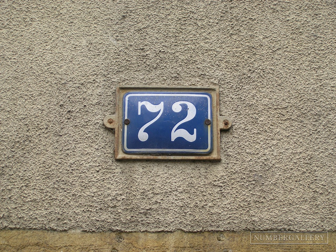 Hausnummer in Neuchâtel / Neuenburg