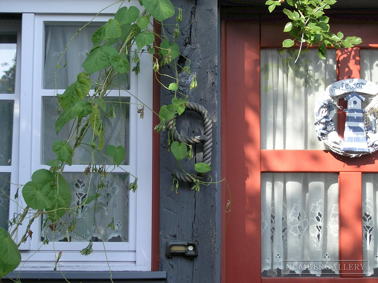 Hausnummer im Grünen in Ettenheim